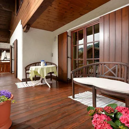 Traditionelles Ferienh Söll