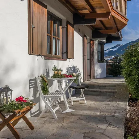 Traditionelles Ferienh *